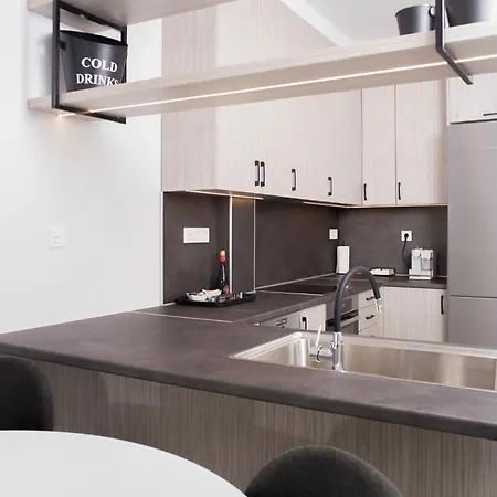 Urban Chic Luxury At The Center Καλαμάτα