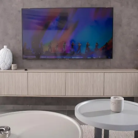 Daire Urban Chic Luxury At The Center