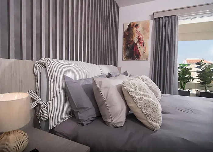 Urban Chic Luxury At The Center Appartement